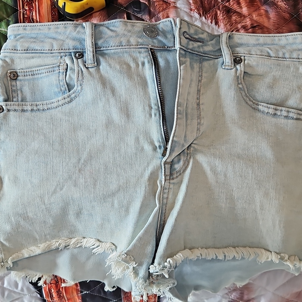 American Eagle High Rise Shorties